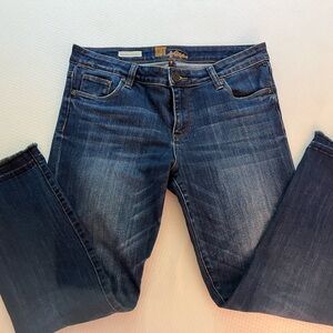 Kut from the Cloth Emma ankle straight leg. Size 8